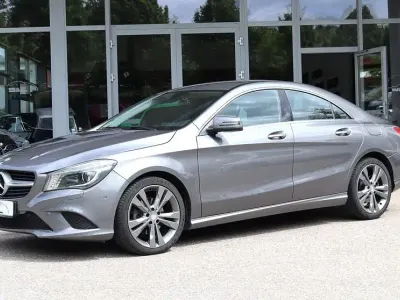 Gebraucht Mercedes CLA200 156 PS (114 kW) 2013 Mountaingrau  met. Coupé