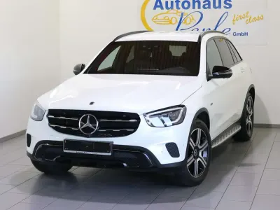 Używany Mercedes GLC300e Exclusive 194 KM (142 kW) 2021 Biały SUV