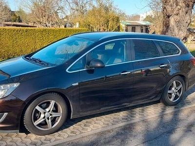 Gebraucht Opel Astra 170 PS (125 kW) 2012 Braun Kombi