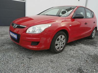 Gebraucht Hyundai i30 Classic 109 PS (80 kW) 2008 Rot Limousine