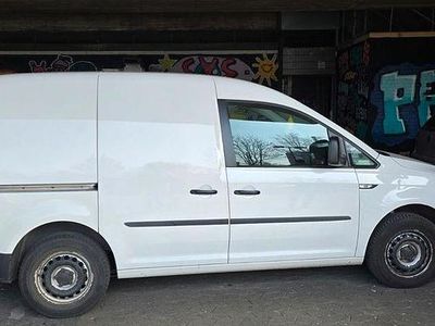Gebraucht VW Caddy Edition 102 PS (75 kW) 2015 Weiß Van / Kleinbus