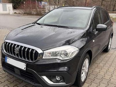 Gebraucht Suzuki SX4 Comfort 120 PS (88 kW) 2017 Schwarz Limousine