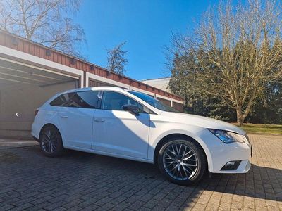 Gebraucht Seat Leon ST CONNECT 110 PS (80 kW) 2015 Weiß Kombi