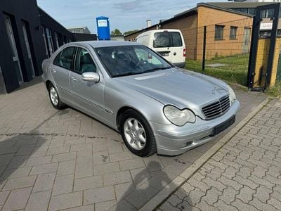 Mercedes C200