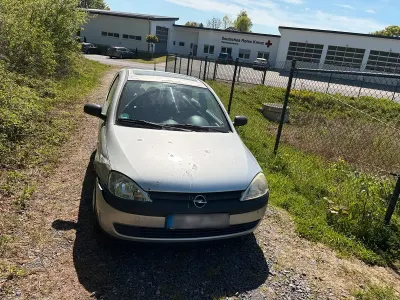 Second-hand Opel Corsa 60 CP (44 kW) 2001 Argintiu Hatchback