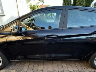 Gebraucht Ford Fiesta Cool & Connect 95 PS (69 kW) 2020 Schwarz Kleinwagen