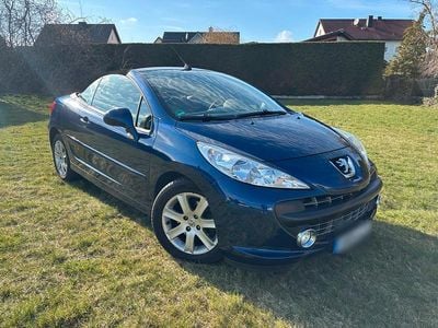 Gebraucht Peugeot 207 CC 120 PS (88 kW) 2009 Blau Cabrio