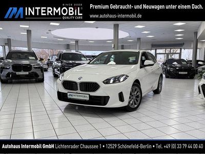 Gebraucht BMW 120 Sport Line 163 PS (119 kW) 2025 Alpinweiss iii Kleinwagen