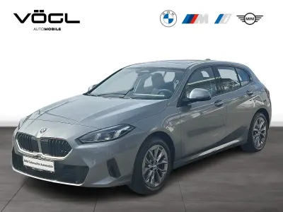 Gebraucht BMW 120 150 PS (110 kW) 2025 Skyscraper grau Kleinwagen