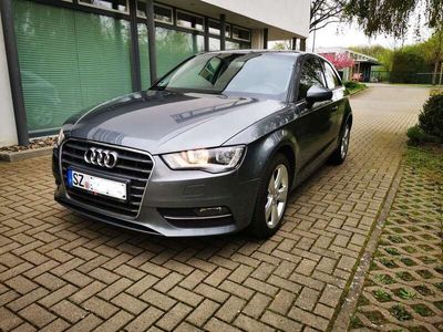 gebraucht Audi A3 1.6 TDI (clean diesel) S tronic Attraction