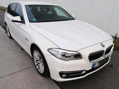 Gebraucht BMW 520 Luxury Line 150 PS (110 kW) 2014 Weiß Kombi