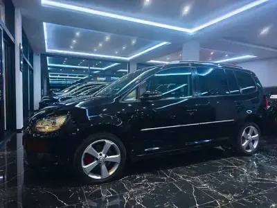 Gebraucht VW Touran Highline 170 PS (125 kW) 2011 Schwarz Van / Kleinbus