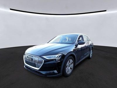 Begagnad Audi e-tron Comfort 230 kW (313 HK) 2022 Svart SUV
