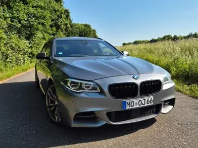 Gebraucht BMW M550 Performance 381 PS (280 kW) 2016 Grau Limousine