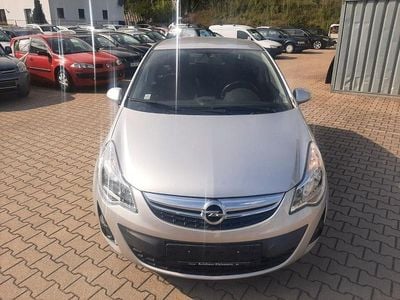 Silber Gebraucht 2013 Opel Corsa Active Limousine | 3.990 € (Guter Preis)