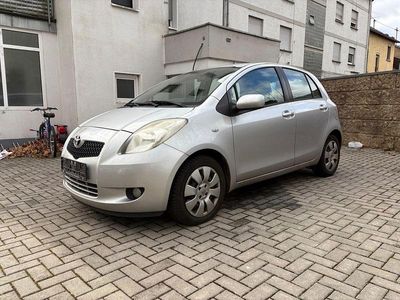 Gebraucht Toyota Yaris Executive 87 PS (63 kW) 2006 Grau Limousine