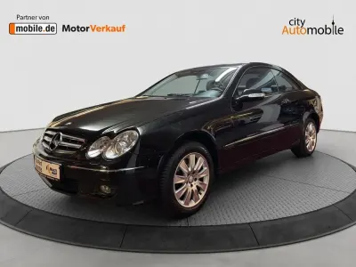 Gebraucht Mercedes CLK200 184 PS (135 kW) 2009 Schwarz Coupé