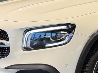 Weiß Gebraucht 2020 Mercedes GLB200 AMG SUV | 32.699 € (Fairer Preis)