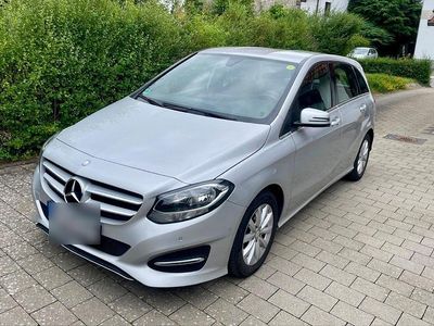 Mercedes B180