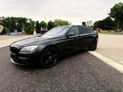 Gebraucht BMW 730 Comfort Edition 258 PS (189 kW) 2013 Grau Limousine
