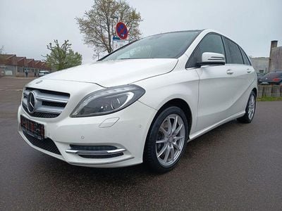 Second-hand Mercedes B220 Sport 184 CP (135 kW) 2014 Alb Monovolum