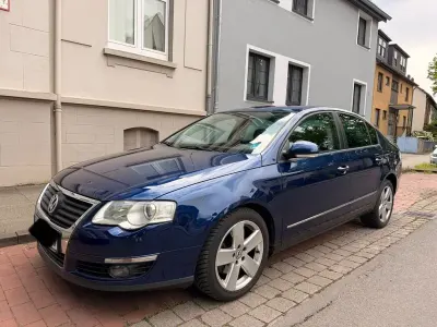 Używany VW Passat Comfortline 140 KM (102 kW) 2005 Niebieski Sedan/Limuzyna