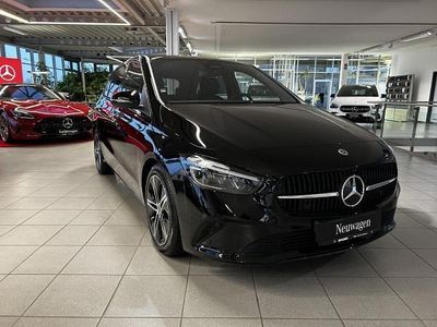 Schwarz (nachtschwarz unilack) Neu 2025 Mercedes B200 Advanced Plus Van / Kleinbus | 46.595 €