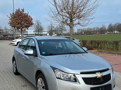 Gebraucht Chevrolet Cruze 144 PS (105 kW) 2012 Grau Kombi