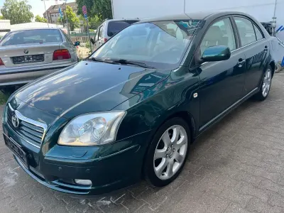 Gebraucht Toyota Avensis Executive 147 PS (108 kW) 2004 Grün Kleinwagen