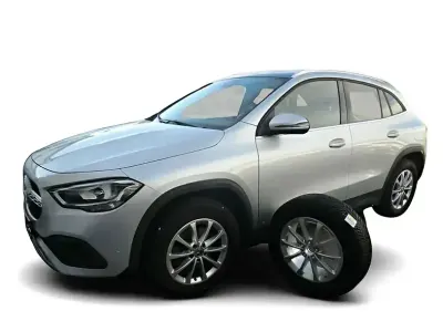 Gebraucht Mercedes GLA200 150 PS (110 kW) 2022 Silber SUV