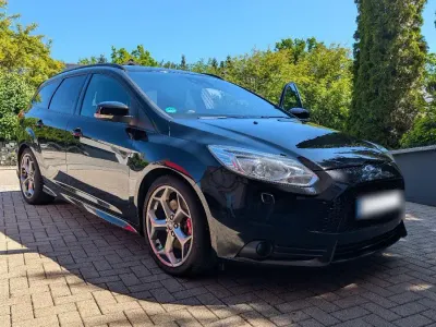 Gebraucht Ford Focus ST 250 PS (183 kW) 2012 Schwarz Kombi