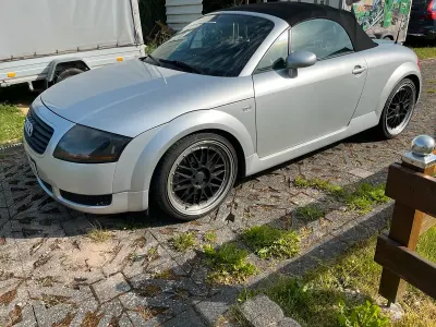 Second-hand Audi TT Design 150 CP (110 kW) 2001 Argintiu Coupe