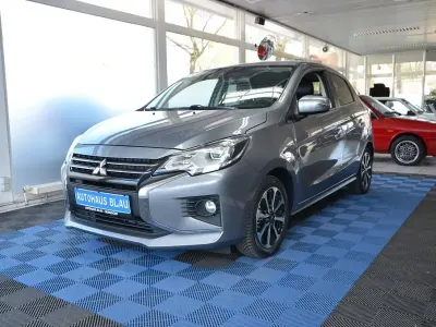Begagnad Mitsubishi Space Star 71 HK (52 kW) 2022 Grå Halvkombi