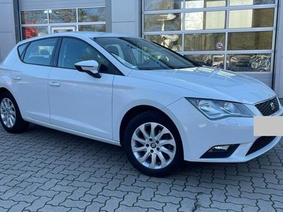 gebraucht Seat Leon Style 1.6 TDI Nevada Weiß