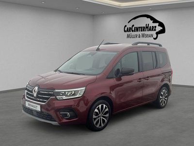 Rot Gebraucht 2022 Renault Kangoo Techno Van / Kleinbus | 18.995 € (Fairer Preis)