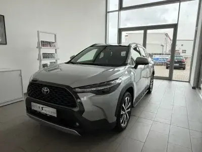 Second-hand Toyota Corolla Cross 152 CP (111 kW) 2025 Argintiu SUV