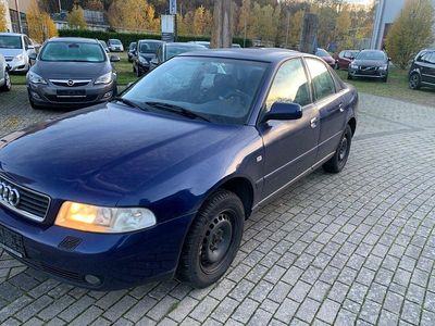 Gebraucht Audi A4 102 PS (75 kW) 2001 Blau Limousine