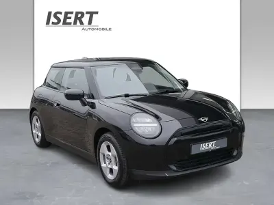 Usata Mini Cooper Essential 135 kW (184 CV) 2025 Nero Utilitaria