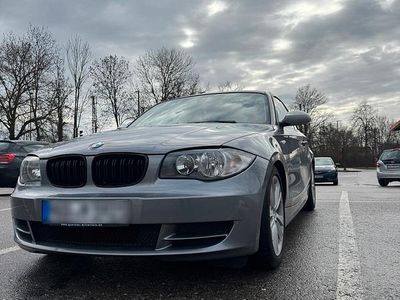 Grau Gebraucht 2010 BMW 120 Coupé M Sport Coupé | 8.900 €