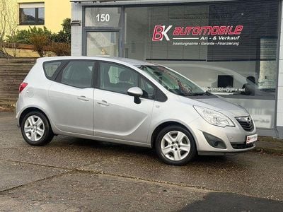 Gebraucht Opel Meriva Edition 120 PS (88 kW) 2010 Starsilber/silver iii Van / Kleinbus