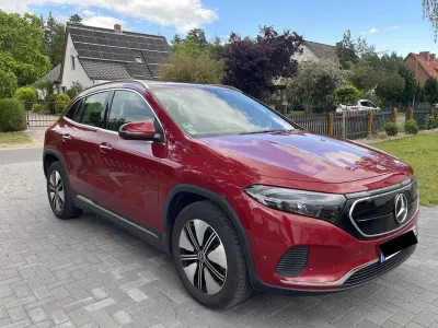 Gebraucht Mercedes EQA250 Advanced Plus 139 kW (190 PS) 2023 Rot SUV