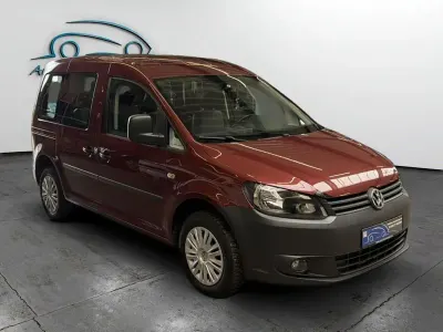 Gebraucht VW Caddy 102 PS (75 kW) 2013 Rotkeine angabe Van / Kleinbus