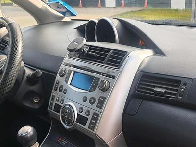 Braun Gebraucht 2011 Toyota Verso Van / Kleinbus | 3.500 € (Fairer Preis)