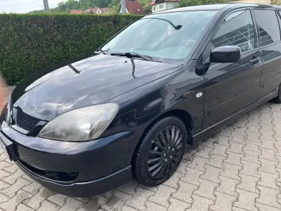 Gebraucht Mitsubishi Lancer 135 PS (99 kW) 2008 Schwarz Kombi