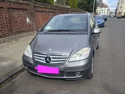 Gebraucht Mercedes A160 Avantgarde 95 PS (69 kW) 2010 Grau Limousine
