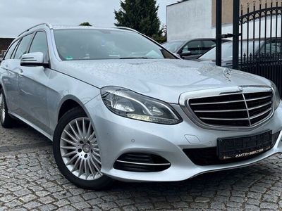 gebraucht Mercedes E220 T 1HD-H&K-KAMERA-SHZ-NAVI-AUTOMATIK-LEDER-