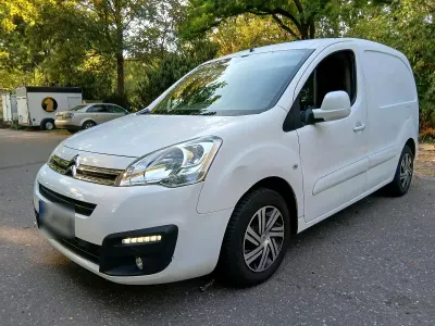 Gebraucht Citroën Berlingo 98 PS (72 kW) 2017 Weiß Van / Kleinbus