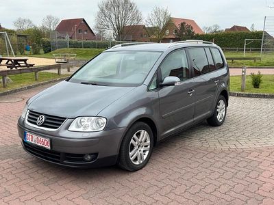 Gebraucht VW Touran 140 PS (102 kW) 2006 Grau Van / Kleinbus
