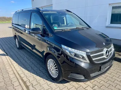 Gebraucht Mercedes V250 190 PS (139 kW) 2016 Obsidianschwarz Van / Kleinbus
