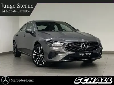 Gebraucht Mercedes CLA200 Progressive 426 PS (313 kW) 2025 Grau Limousine
